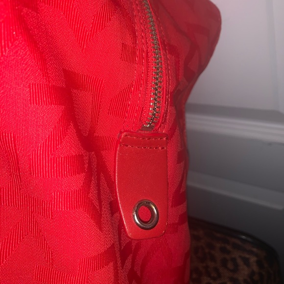 DKNY carry on travel tote bag - Picture 3 of 7